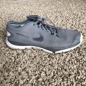 Women’s Nike Tennis Shoes